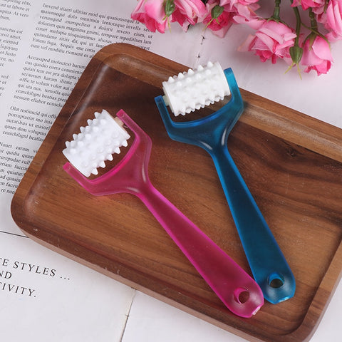 Image of Relaxing Lifting Massage Roller