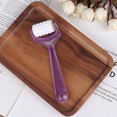 Image of Relaxing Lifting Massage Roller